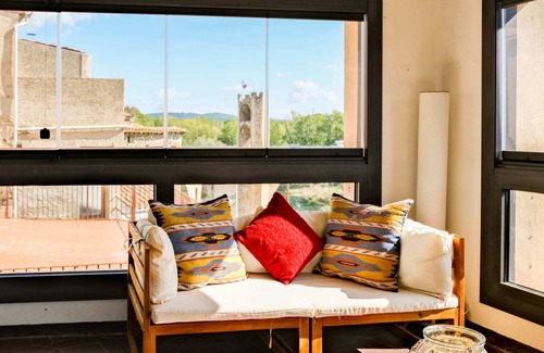 Besalu Apartment | 159 m² Apartment ∙ 3 bedrooms ∙ 8 guests