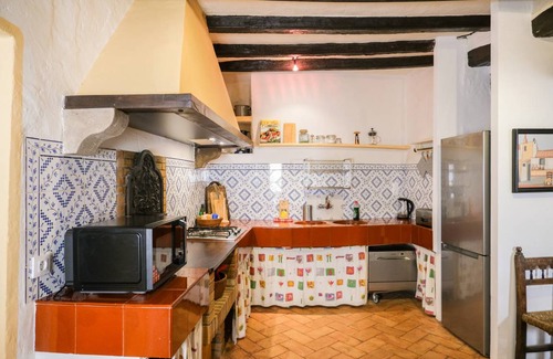 Besalu Apartment | 159 m² Apartment ∙ 3 bedrooms ∙ 8 guests