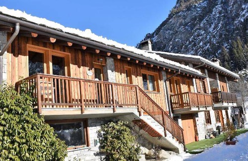 Antey-Saint-Andre Bed & Breakfast | 16 m² Bed and breakfast ∙ 4 guests
