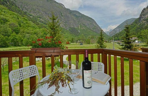 Antey-Saint-Andre Bed & Breakfast | 16 m² Bed and breakfast ∙ 4 guests