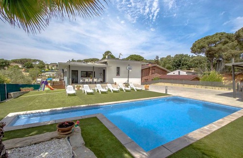 Sils Villa | 160 m² Villa ∙ 4 bedrooms ∙ 8 guests