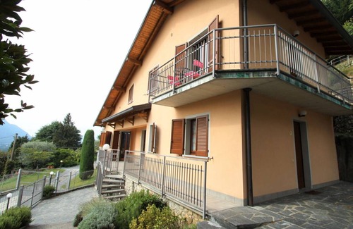 Brezzo di Bedero Villa | 160 m² Villa ∙ 5 bedrooms ∙ 12 guests