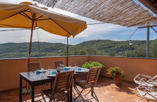Villa Viani Apartment | 180 m² Apartment ∙ 4 bedrooms ∙ 8 guests