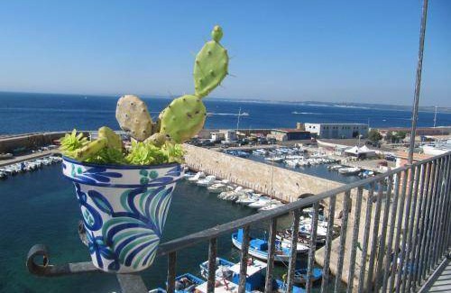 Province of Lecce House | 180 m² House ∙ 2 bedrooms ∙ 6 guests