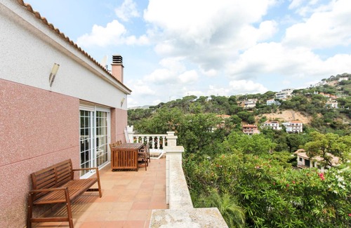 Lloret de Mar House | 180 m² House ∙ 3 bedrooms ∙ 10 guests