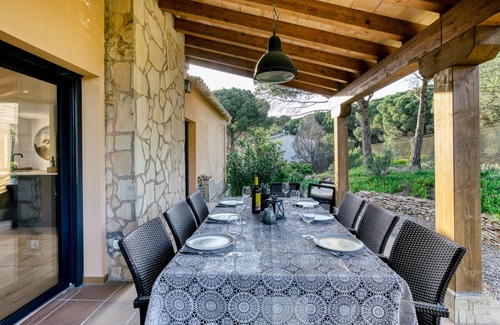 Pals Villa | 180 m² Villa ∙ 5 bedrooms ∙ 10 guests