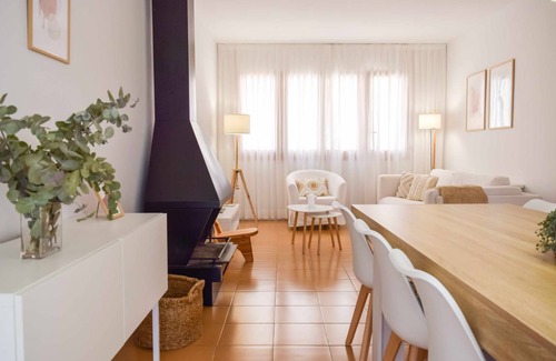 Besalu House | 187 m² House ∙ 4 bedrooms ∙ 8 guests