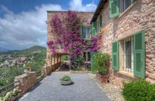 Borgio Verezzi Apartment | 200 m² Apartment ∙ 5 bedrooms ∙ 9 guests