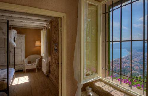 Borgio Verezzi Apartment | 200 m² Apartment ∙ 5 bedrooms ∙ 9 guests