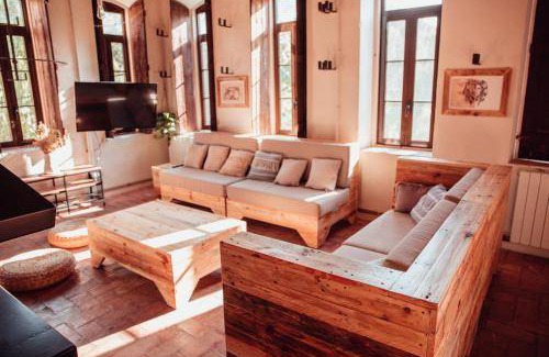 Torrelavit House | 200 m² House ∙ 4 bedrooms ∙ 15 guests