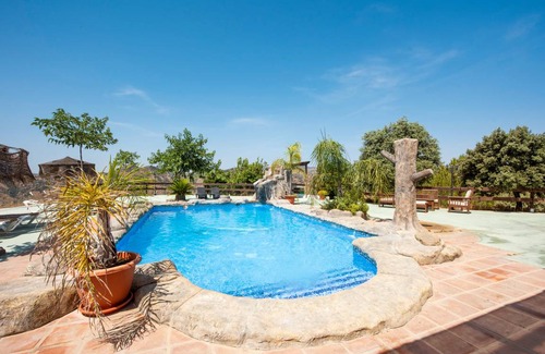 Almogia House | 200 m² House ∙ 5 bedrooms ∙ 20 guests
