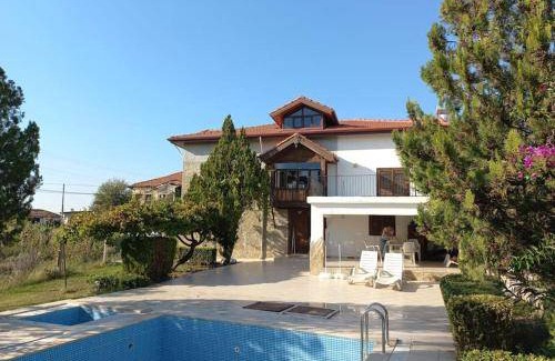 Manavgat Villa | 200 m² Villa ∙ 4 bedrooms ∙ 8 guests