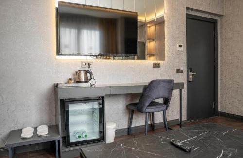 Pendik District Hotel | 216 Silver Suite