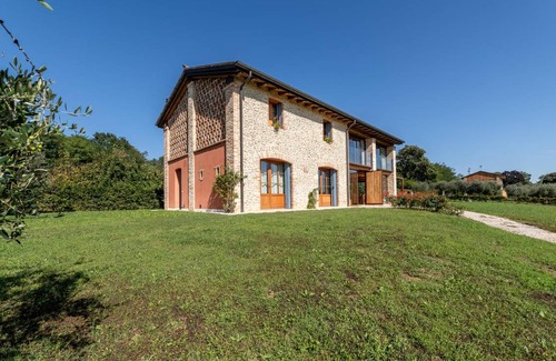 Venegazzu House | 220 m² House ∙ 5 bedrooms ∙ 14 guests