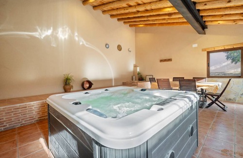 Berge House | 225 m² House ∙ 5 bedrooms ∙ 9 guests