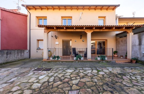 Berge House | 225 m² House ∙ 5 bedrooms ∙ 9 guests