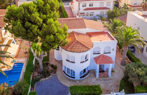 Miami Platja Villa | 230 m² Villa ∙ 5 bedrooms ∙ 10 guests