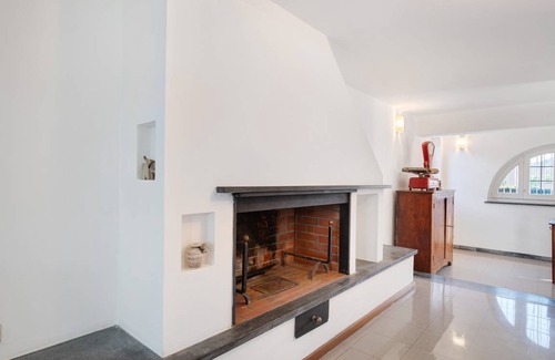 Ameglia Villa | 240 m² Villa ∙ 4 bedrooms ∙ 8 guests