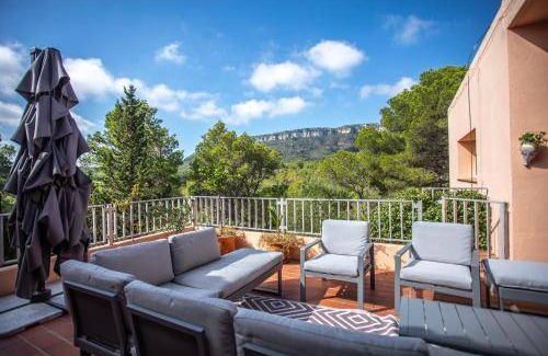 Mont-roig del Camp Bed & Breakfast | 250 m² Bed and breakfast ∙ 6 bedrooms ∙ 18 guests