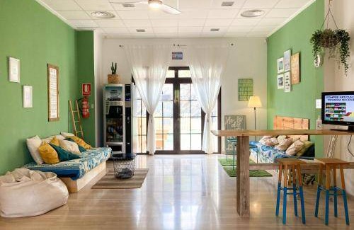 Aguilas Hostel | 250 m² Hostel ∙ 4 bedrooms ∙ 40 guests