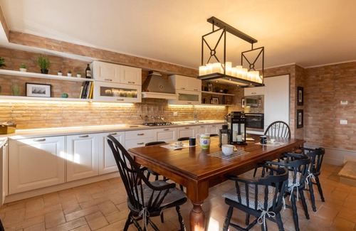 Castiglione del Lago House | 250 m² House ∙ 5 bedrooms ∙ 14 guests