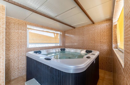 Fuentiduena de Tajo House | 260 m² House ∙ 7 bedrooms ∙ 22 guests