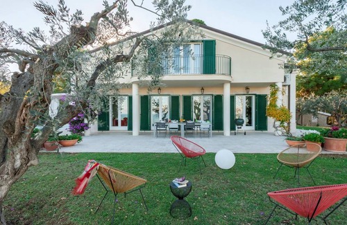 Silvi Villa | 274 m² Villa ∙ 3 bedrooms ∙ 8 guests