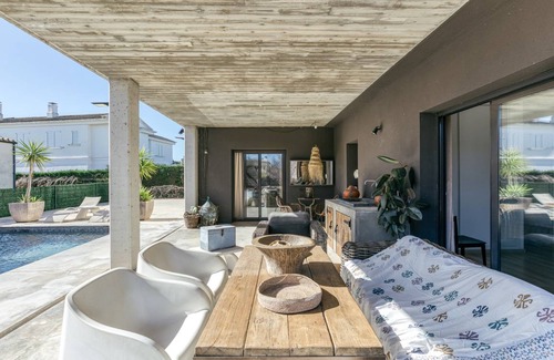 Perelada House | 280 m² House ∙ 3 bedrooms ∙ 6 guests