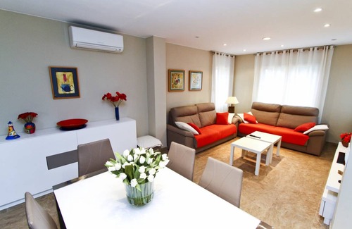 Cambrils Villa | 285 m² Villa ∙ 4 bedrooms ∙ 10 guests