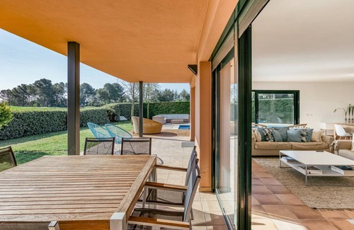 Navata Villa | 285 m² Villa ∙ 4 bedrooms ∙ 8 guests