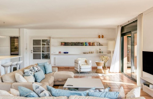Navata Villa | 285 m² Villa ∙ 4 bedrooms ∙ 8 guests