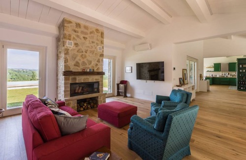 Todi Villa | 285 m² Villa ∙ 4 bedrooms ∙ 10 guests