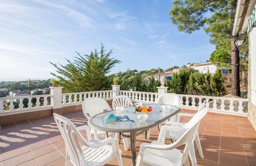 Vidreres Villa | 2CON01 - Cozy 4 bedroom house with garden and private pool located in a quiet area