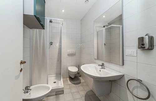 Lingotto Other | 3000 m² Shared room ∙ 1 bedroom ∙ 1 guest