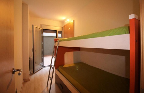 Roses Town Center Apartment | 3326 TOPLAR