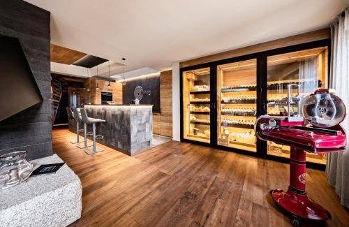 Corgnolaz Villa | 340 m² Villa ∙ 3 bedrooms ∙ 8 guests