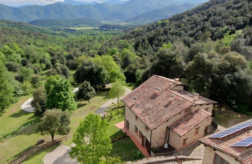 La Vall de Bianya House | 350 m² House ∙ 6 bedrooms ∙ 18 guests