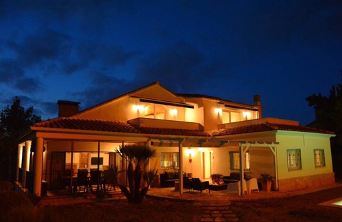 Sant Pere de Ribes House | 350 m² House ∙ 6 bedrooms ∙ 15 guests