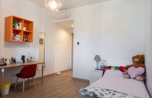 Cologno Monzese Resort | 350 m² Private room ∙ 1 bedroom ∙ 1 guest