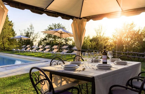 Monte San Savino Villa | 350 m² Villa ∙ 7 bedrooms ∙ 14 guests