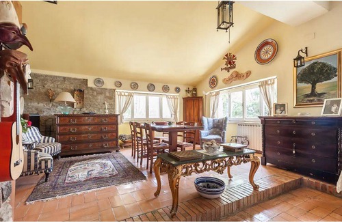 Gubbio Villa | 350 m² Villa ∙ 5 bedrooms ∙ 11 guests