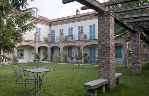 Verduno Bed & Breakfast | 38 m² Bed and breakfast ∙ 4 guests