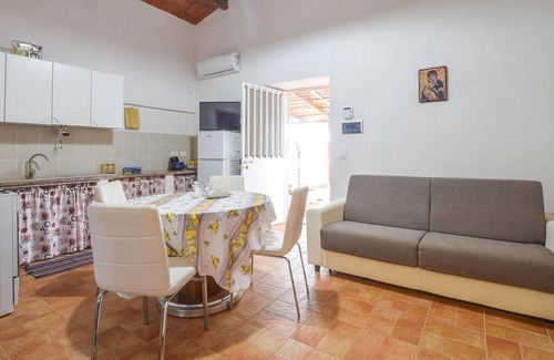 Portopalo di Capo Passero House | 4 bedroom accommodation in Portopalo di CP