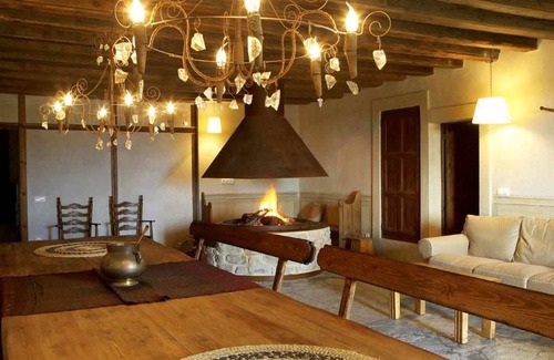 Lladurs House | 400 m² House ∙ 11 bedrooms ∙ 22 guests