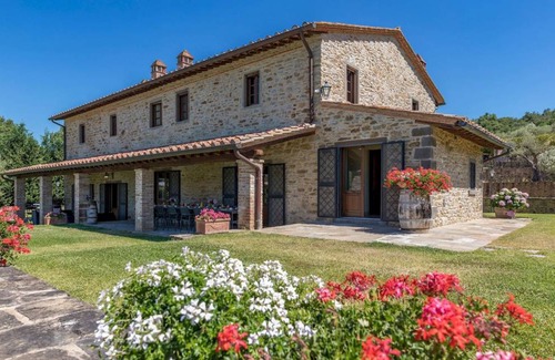 Borghetto Villa | 400 m² Villa ∙ 7 bedrooms ∙ 14 guests