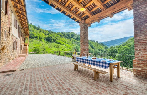 Pagno Villa | 400 m² Villa ∙ 4 bedrooms ∙ 8 guests