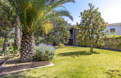 Santa Oliva Villa | 400 m² Villa ∙ 7 bedrooms ∙ 16 guests