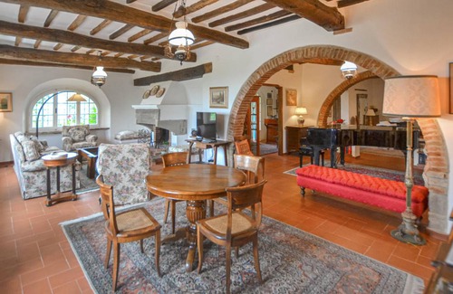 Monte San Savino House | 460 m² House ∙ 4 bedrooms ∙ 8 guests