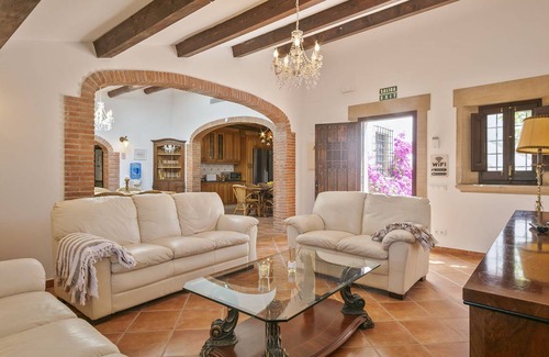 Tordera Villa | 492 m² Villa ∙ 12 bedrooms ∙ 28 guests