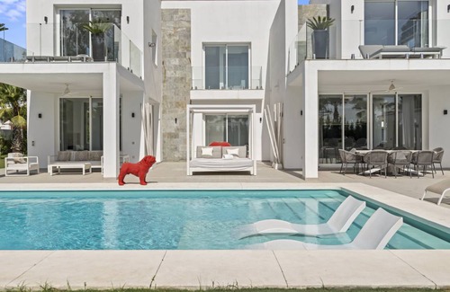 Benahavis Villa | 499 m² Villa ∙ 5 bedrooms ∙ 10 guests